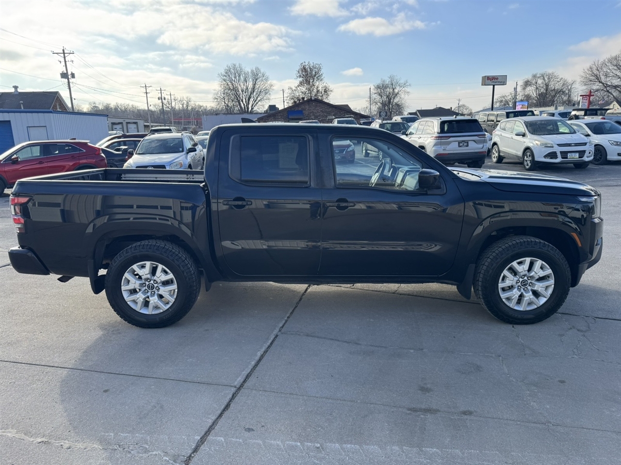 Nissan Frontier SV Crew Cab 4WD 2022