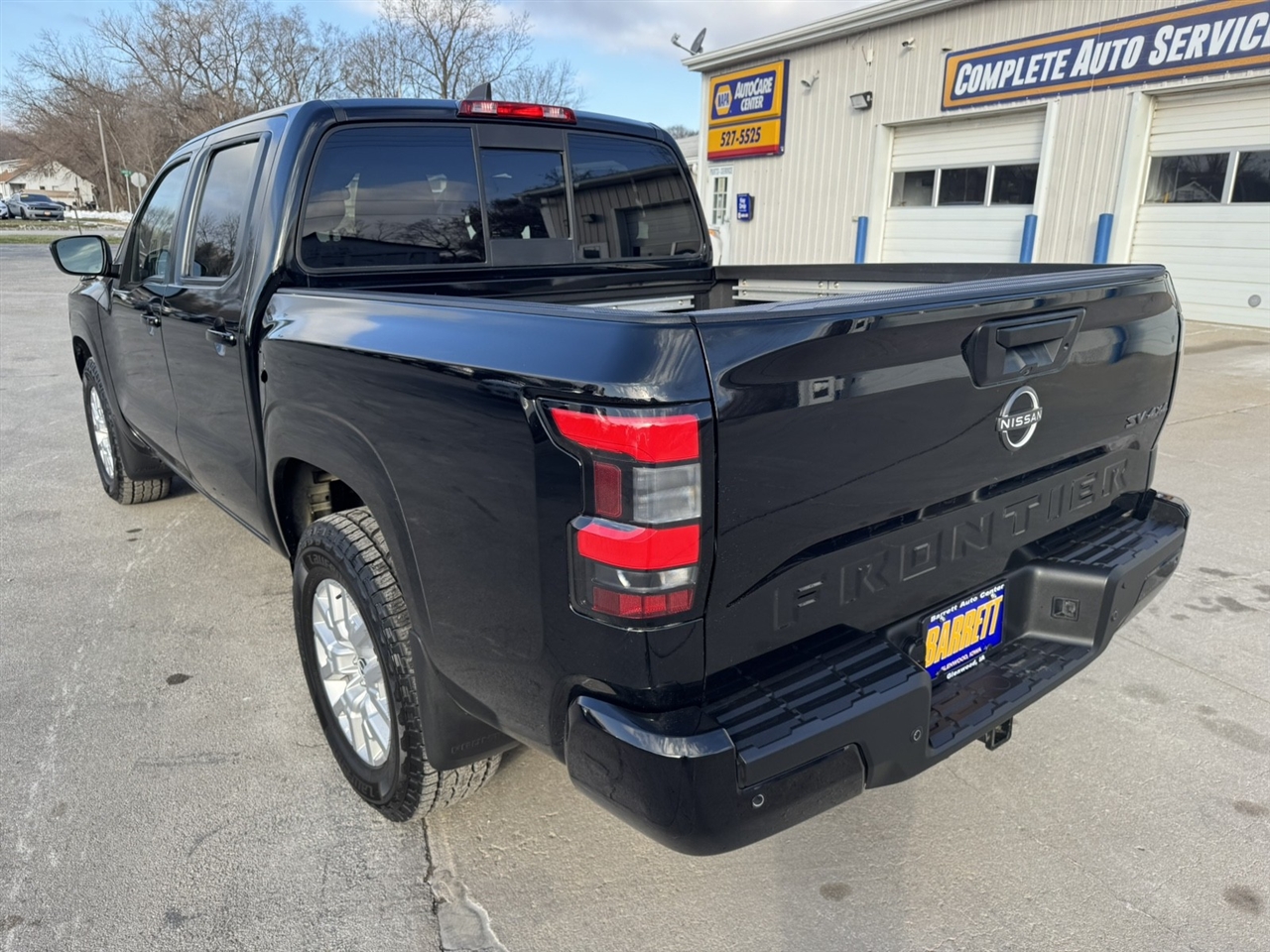 Nissan Frontier SV Crew Cab 4WD 2022
