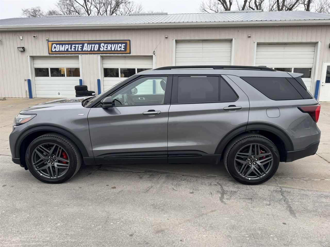 2025 Ford Explorer ST-Line AWD