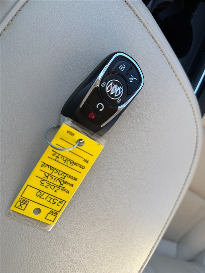 Buick Enclave Essence AWD 2023