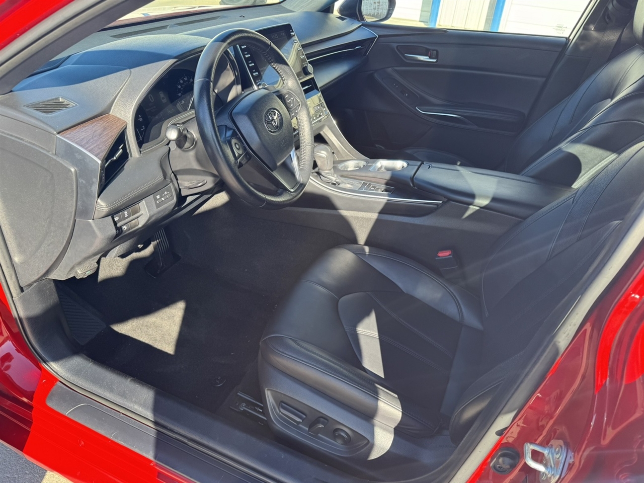 Toyota Avalon XLE 2021