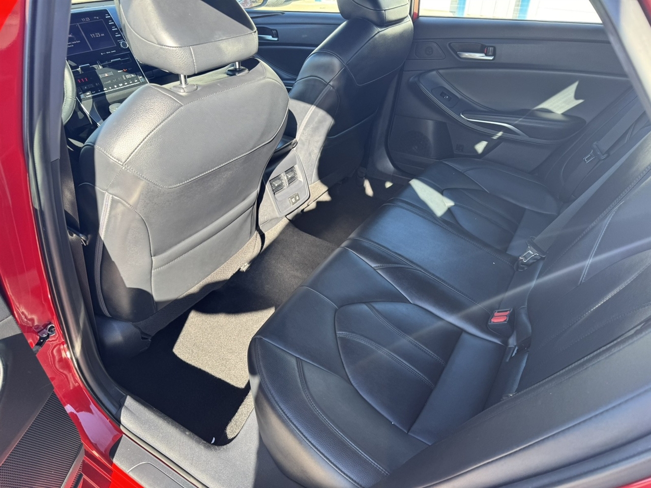 Toyota Avalon XLE 2021