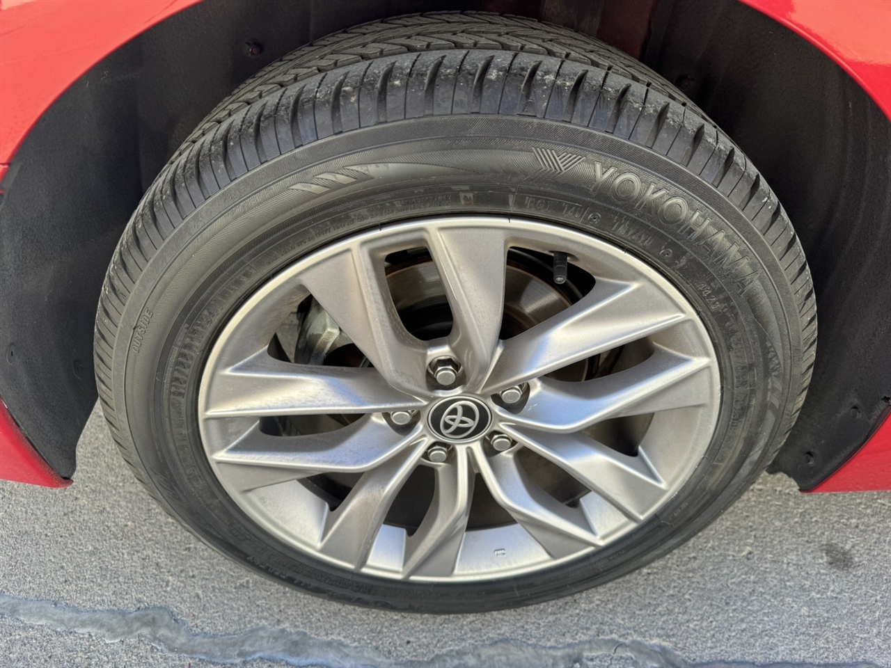 Toyota Avalon XLE 2021