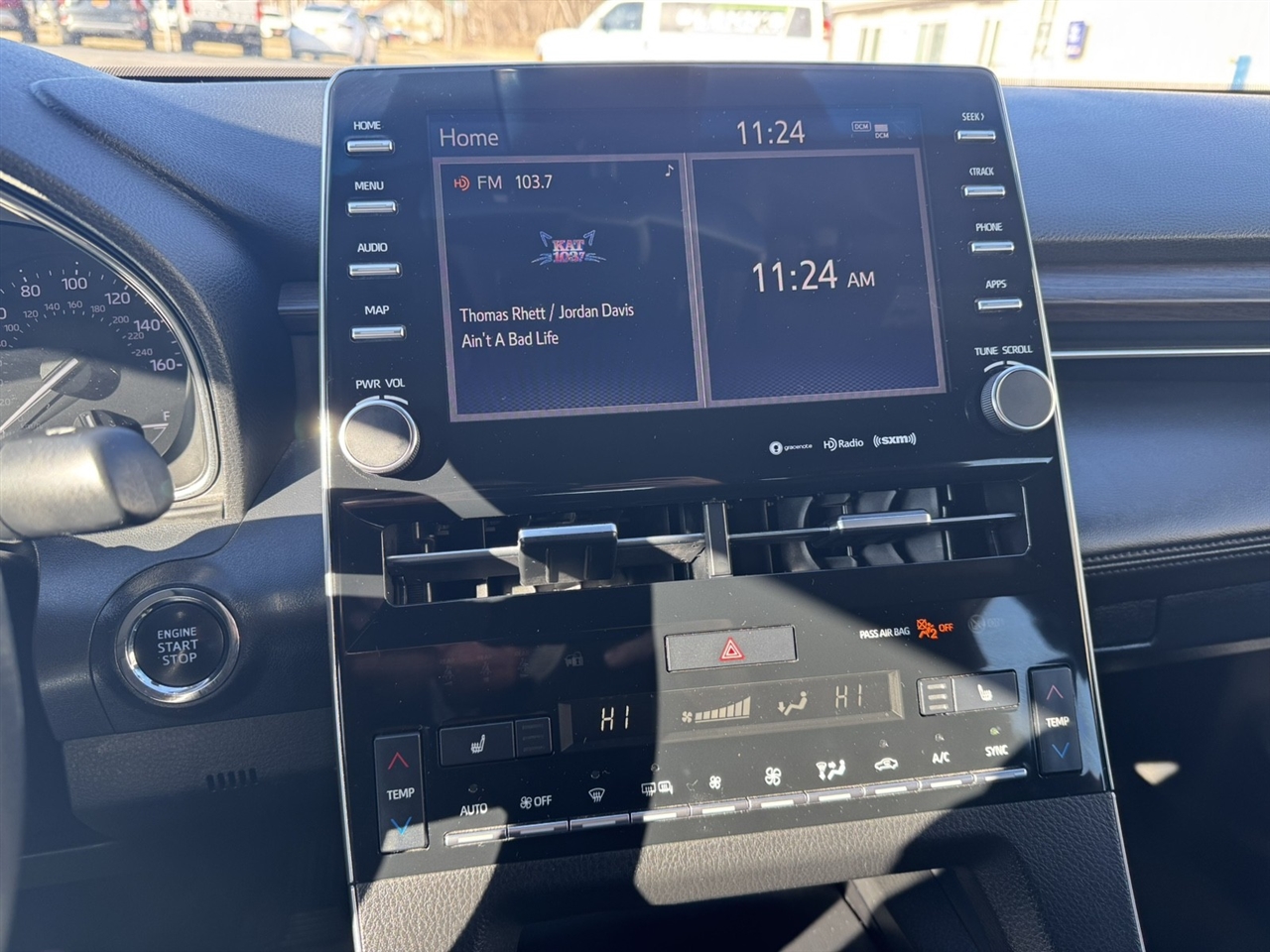 Toyota Avalon XLE 2021