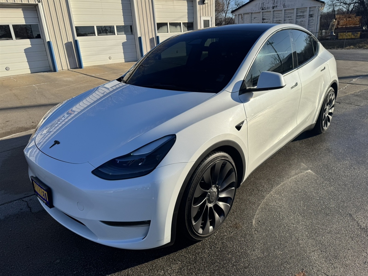 2023 Tesla Model Y Performance's photo