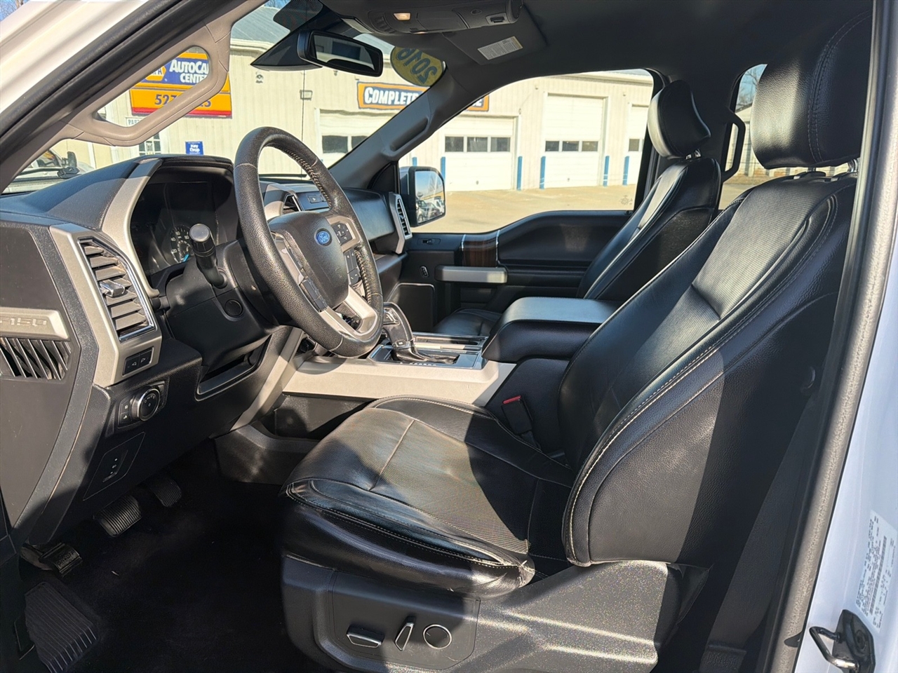 Ford F-150 Lariat SuperCrew 5.5-ft. Bed 4WD 2016