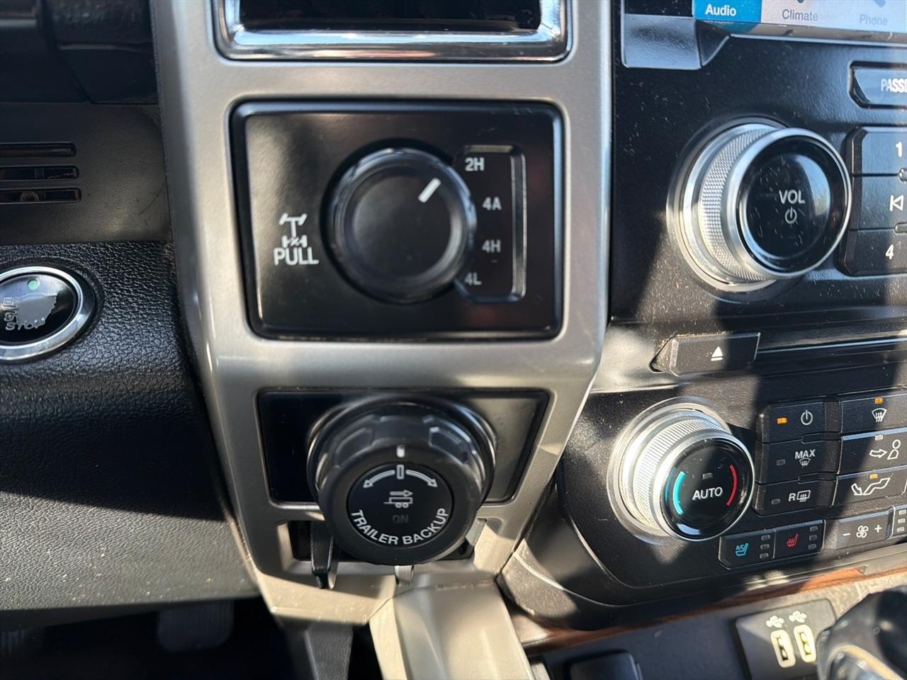 Ford F-150 Lariat SuperCrew 5.5-ft. Bed 4WD 2016