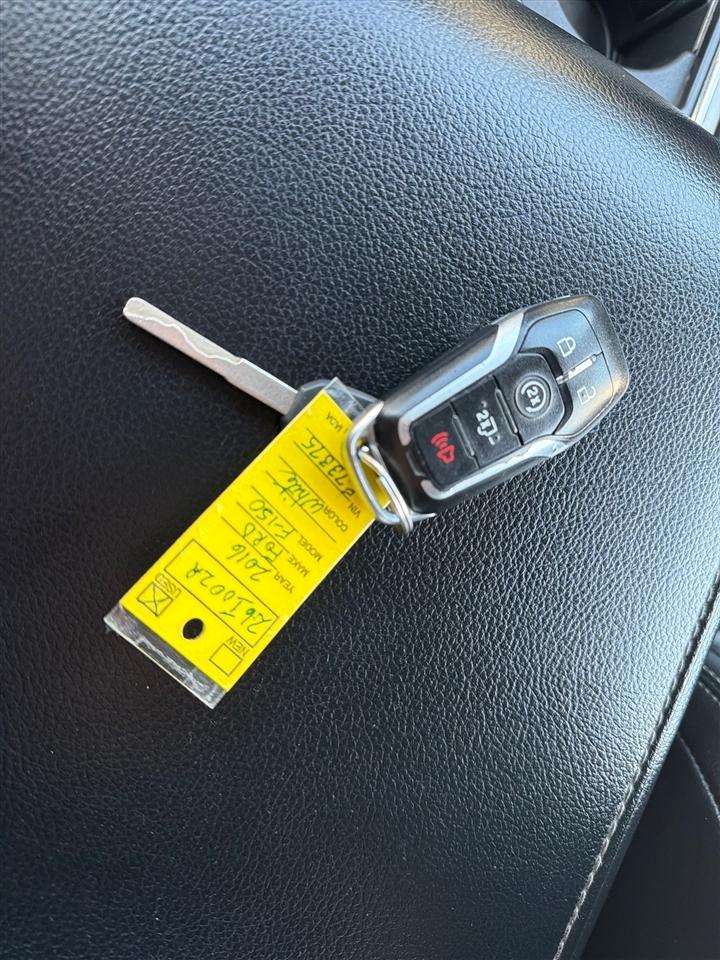 Ford F-150 Lariat SuperCrew 5.5-ft. Bed 4WD 2016