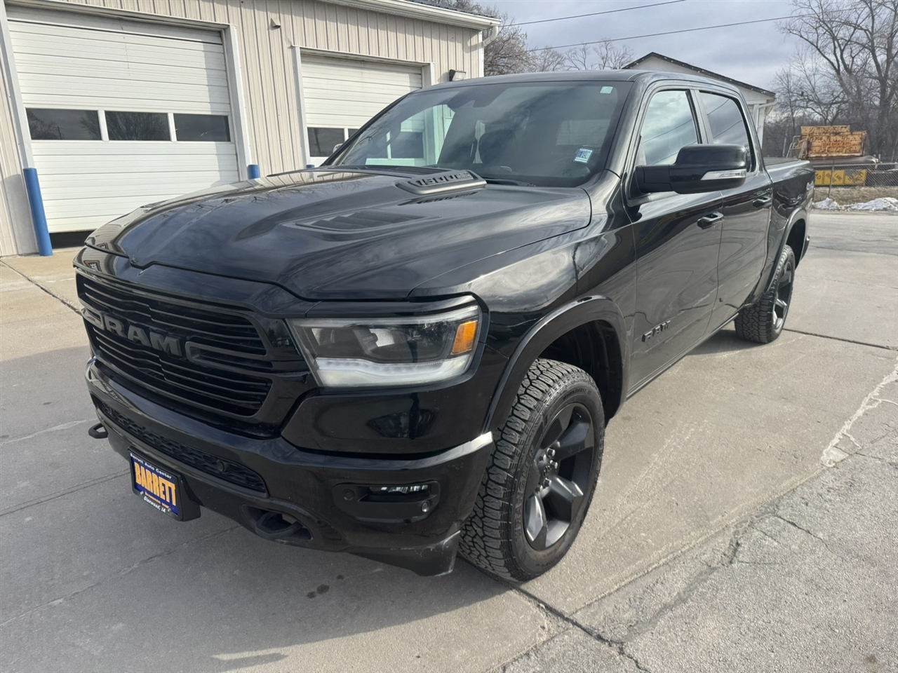 RAM 1500 Laramie Crew Cab SWB 4WD 2021