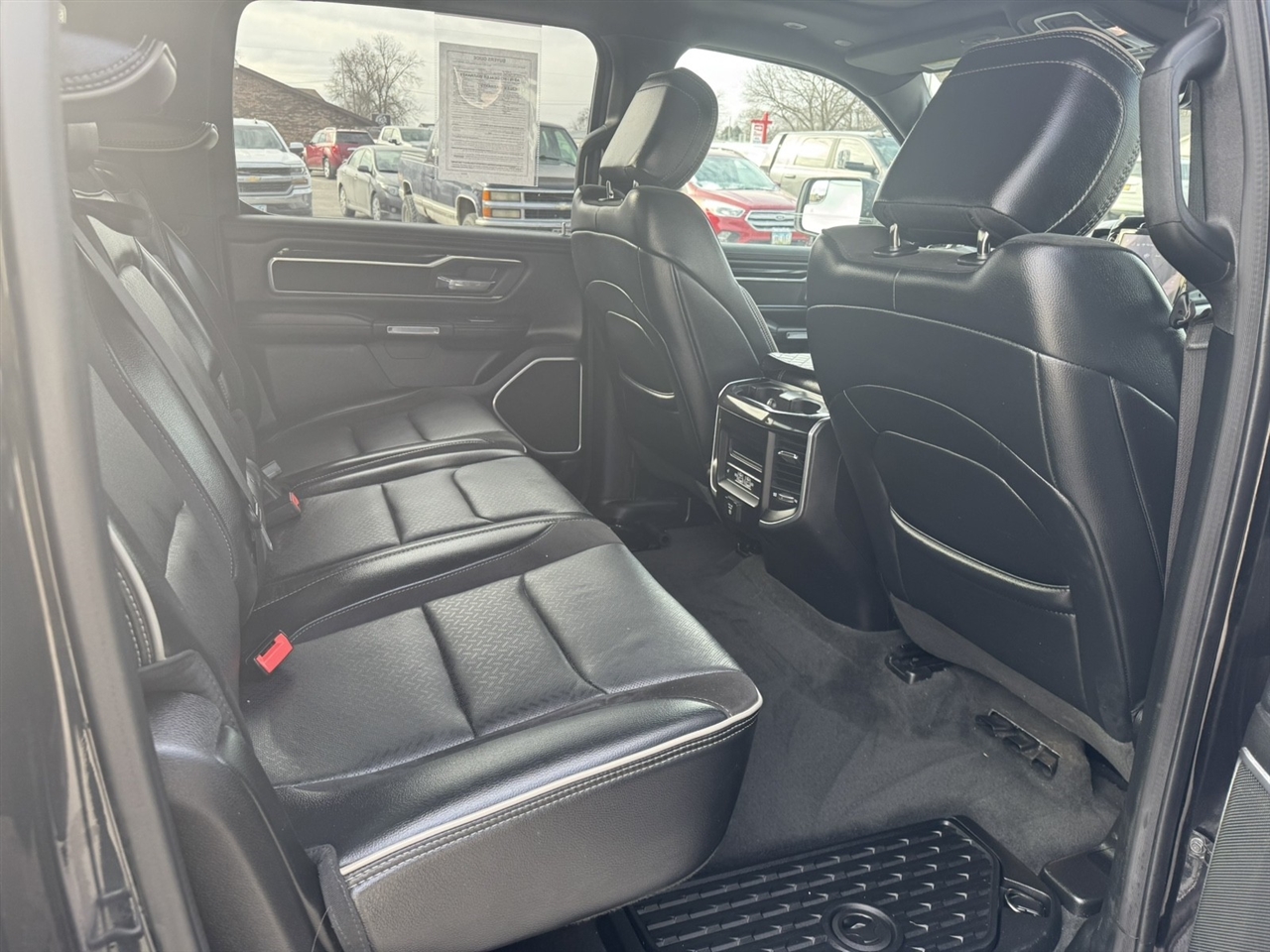 RAM 1500 Laramie Crew Cab SWB 4WD 2021