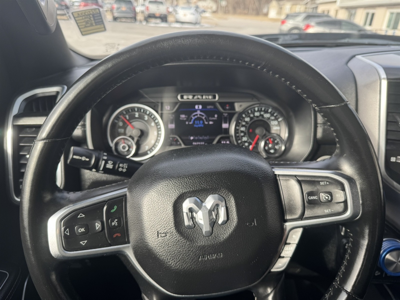 RAM 1500 Laramie Crew Cab SWB 4WD 2021