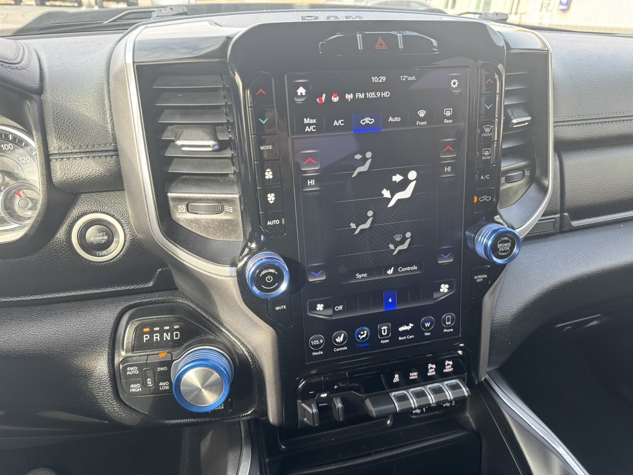 RAM 1500 Laramie Crew Cab SWB 4WD 2021