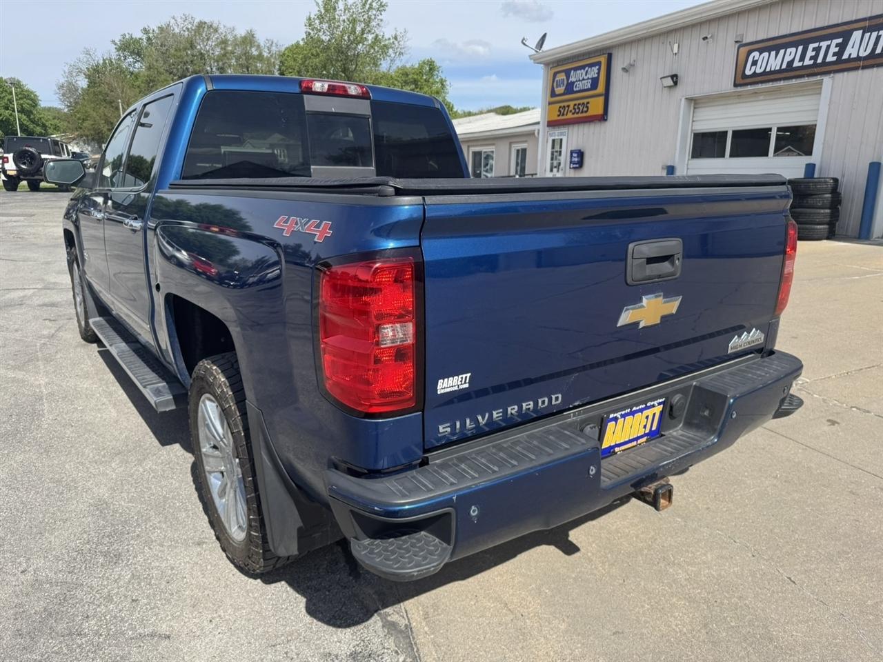 Chevrolet Silverado 1500 High Country Crew Cab 4WD 2015