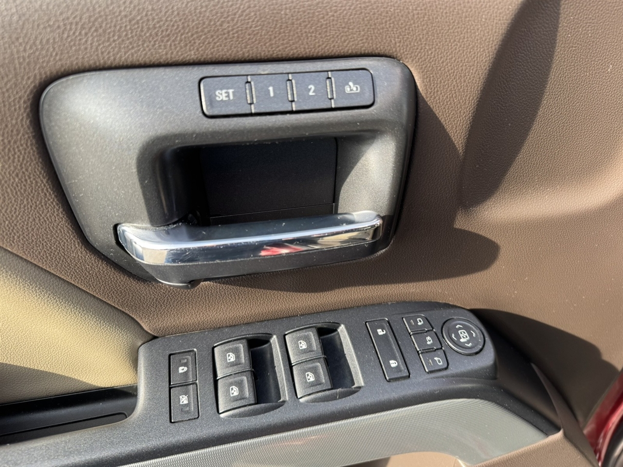 Chevrolet Silverado 1500 LTZ Crew Cab 4WD 2016