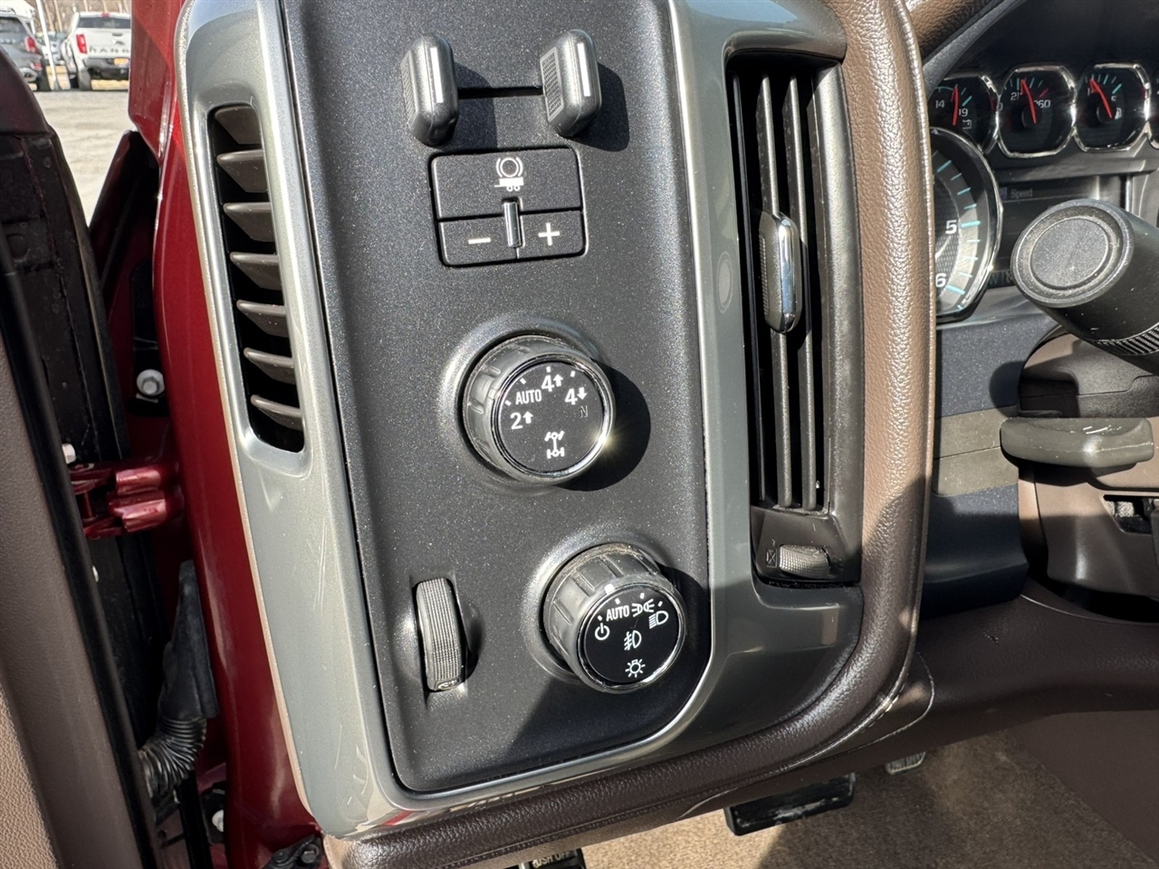 Chevrolet Silverado 1500 LTZ Crew Cab 4WD 2016