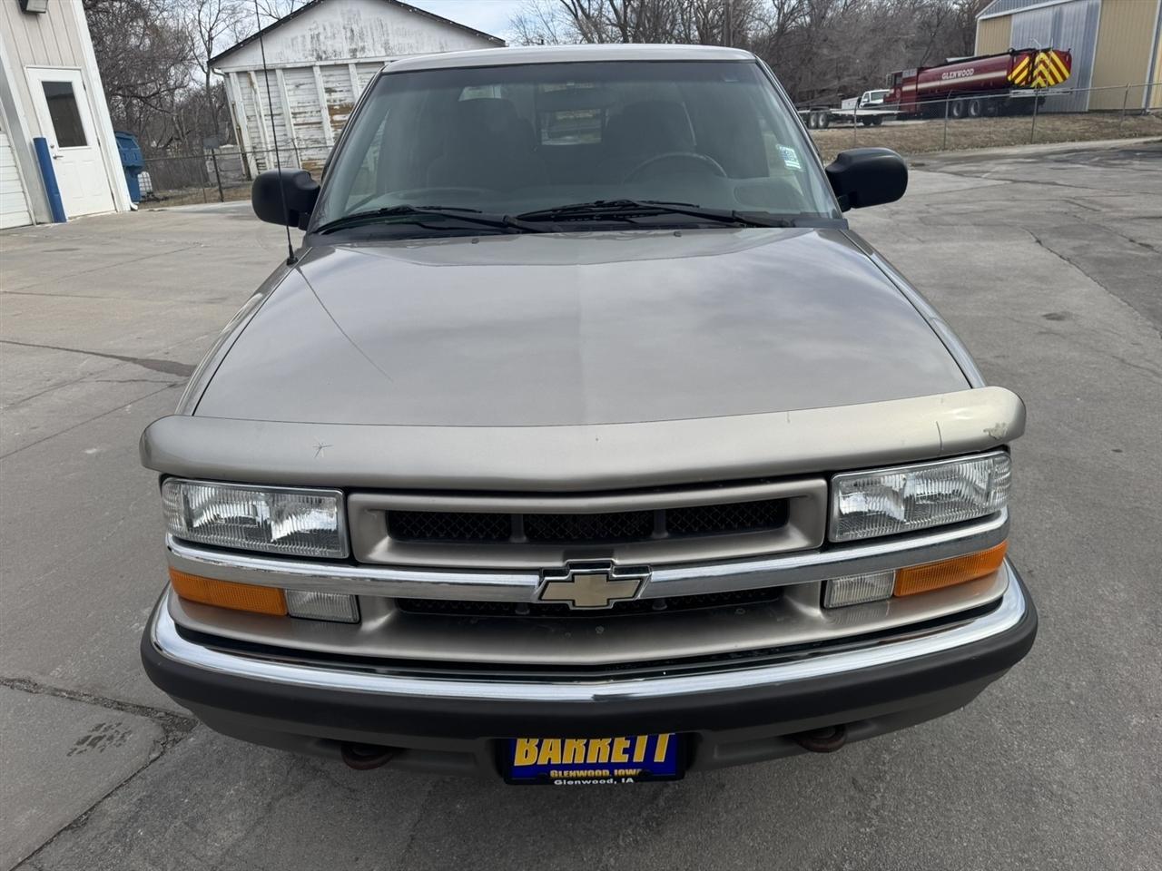 Chevrolet S10 Pickup LS Crew Cab 4WD 2002