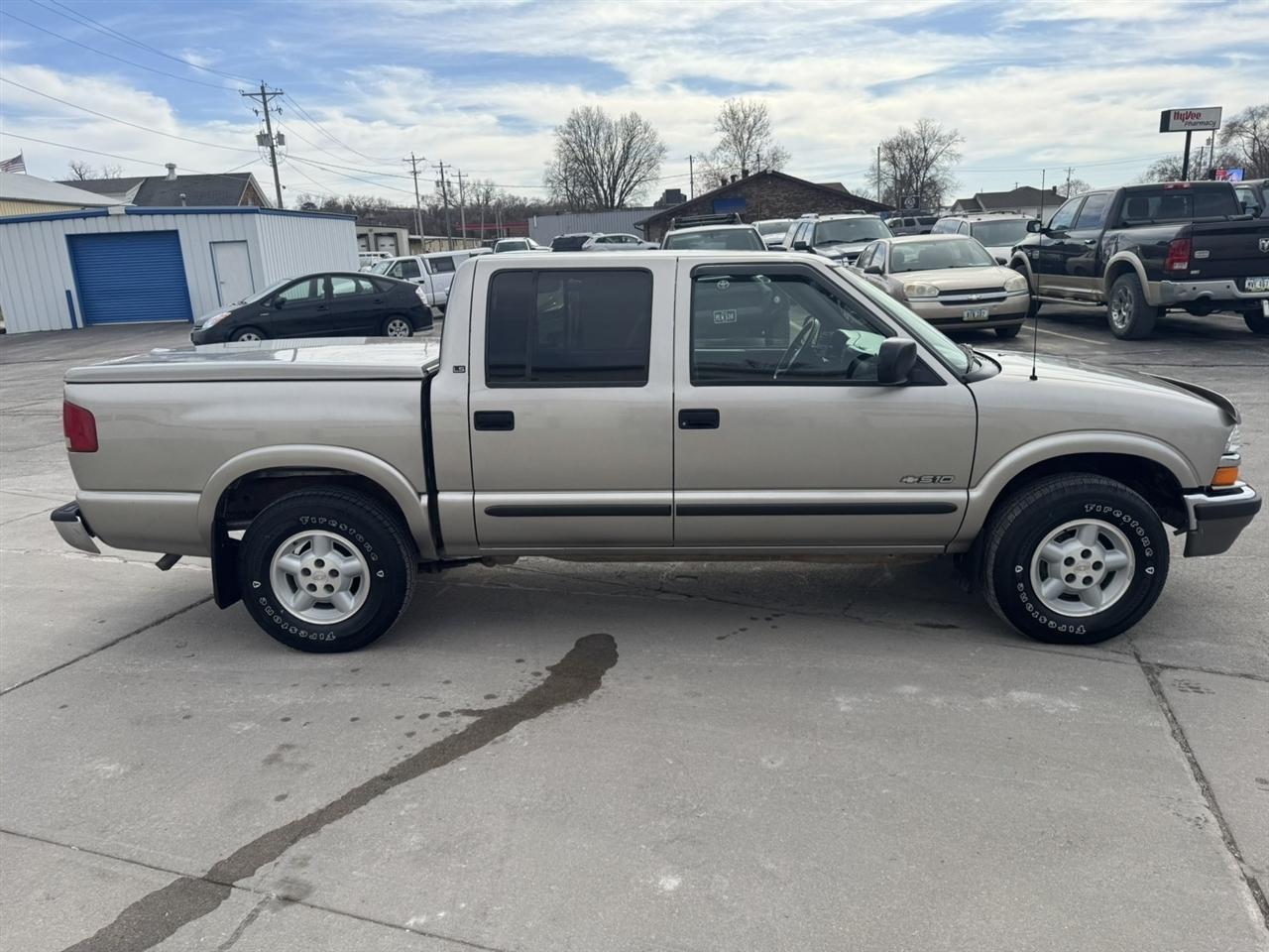 Chevrolet S10 Pickup LS Crew Cab 4WD 2002