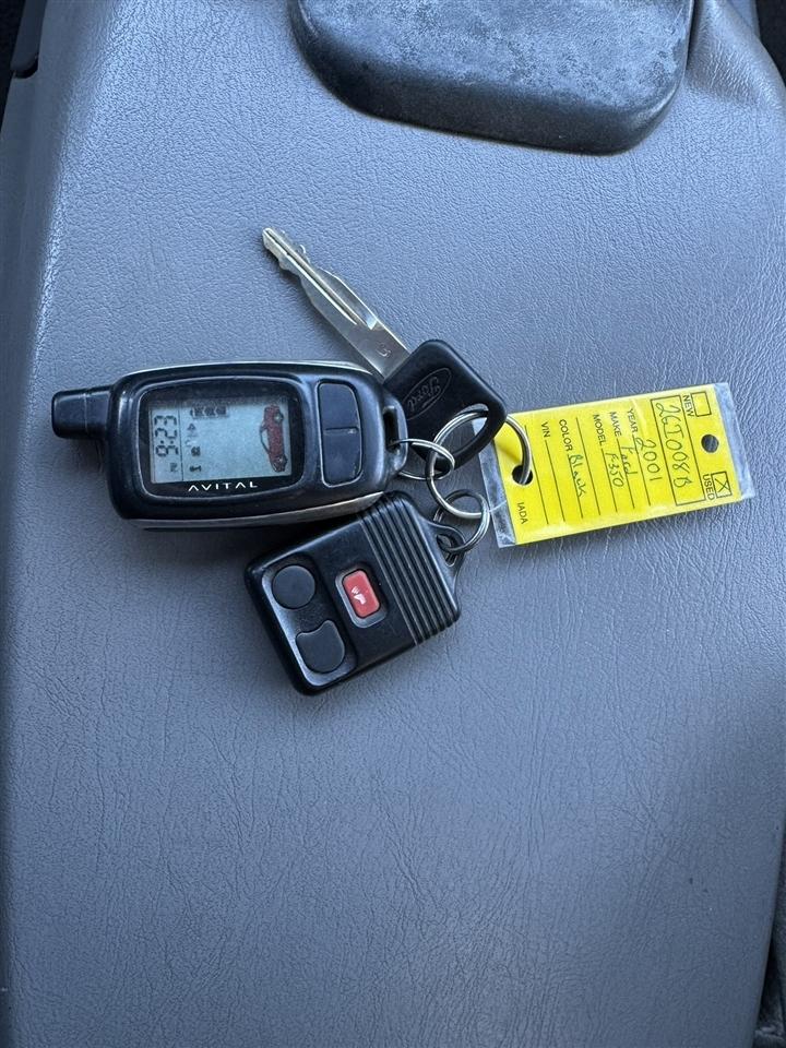 Ford F-350 SD XLT 4WD 2001