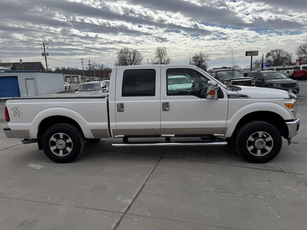Ford F-250 SD XLT Crew Cab 4WD 2011