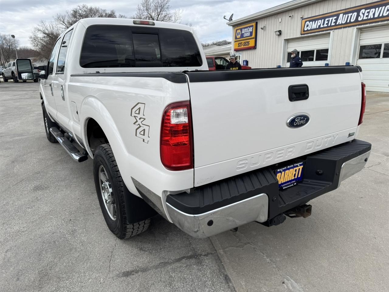 Ford F-250 SD XLT Crew Cab 4WD 2011
