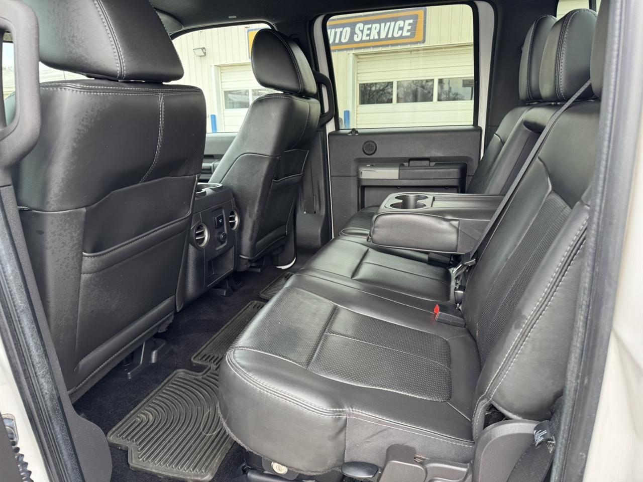 Ford F-250 SD XLT Crew Cab 4WD 2011