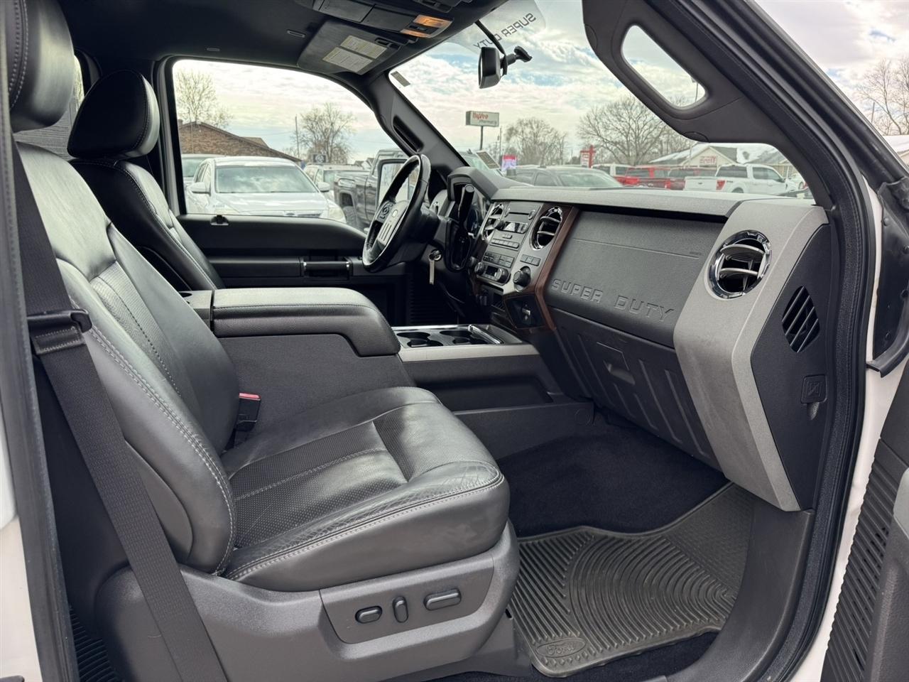 Ford F-250 SD XLT Crew Cab 4WD 2011