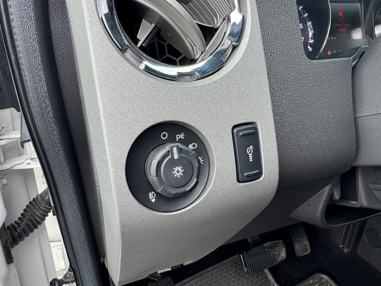 Ford F-250 SD XLT Crew Cab 4WD 2011