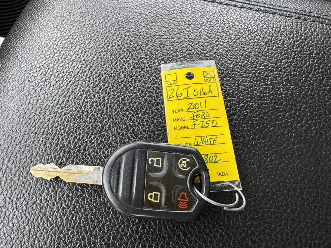 Ford F-250 SD XLT Crew Cab 4WD 2011