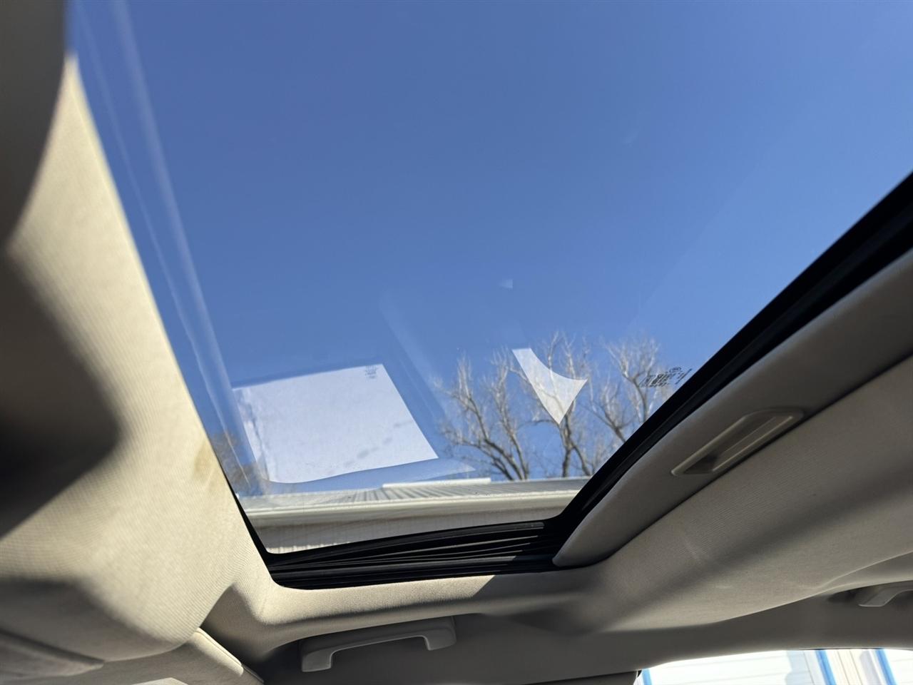 Ford Taurus Limited FWD 2010