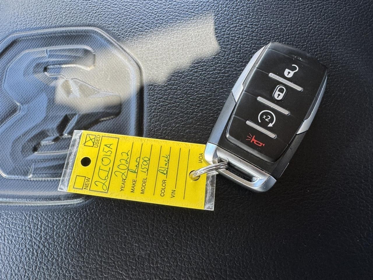 RAM 1500 Laramie Crew Cab SWB 4WD 2022