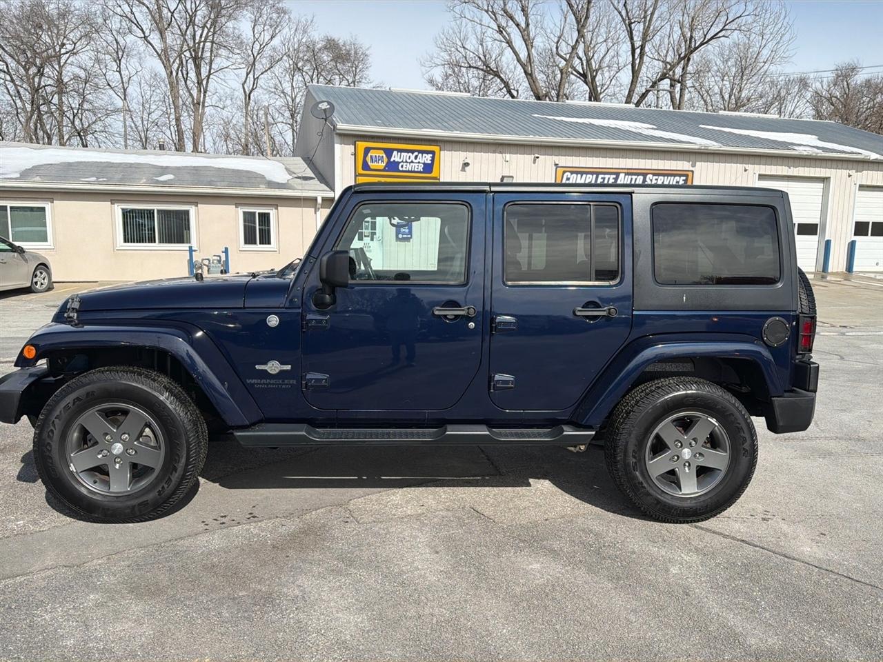Jeep Wrangler Unlimited  2013