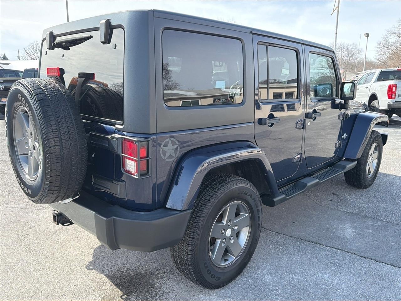 Jeep Wrangler Unlimited  2013