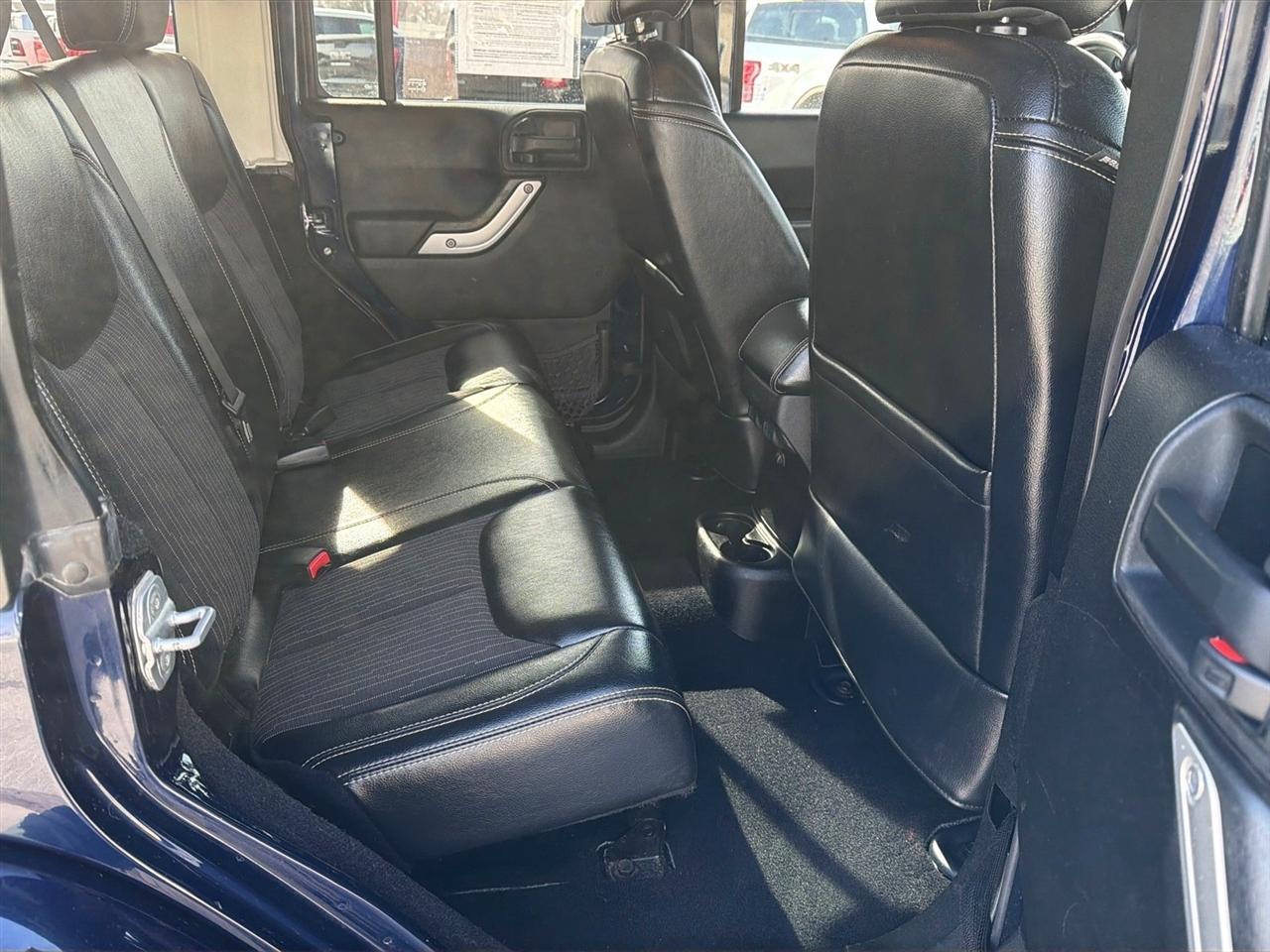 Jeep Wrangler Unlimited  2013