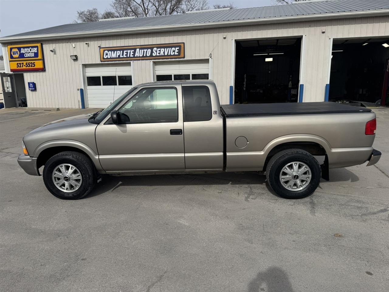 GMC Sonoma SLS Ext. Cab 4WD 2003