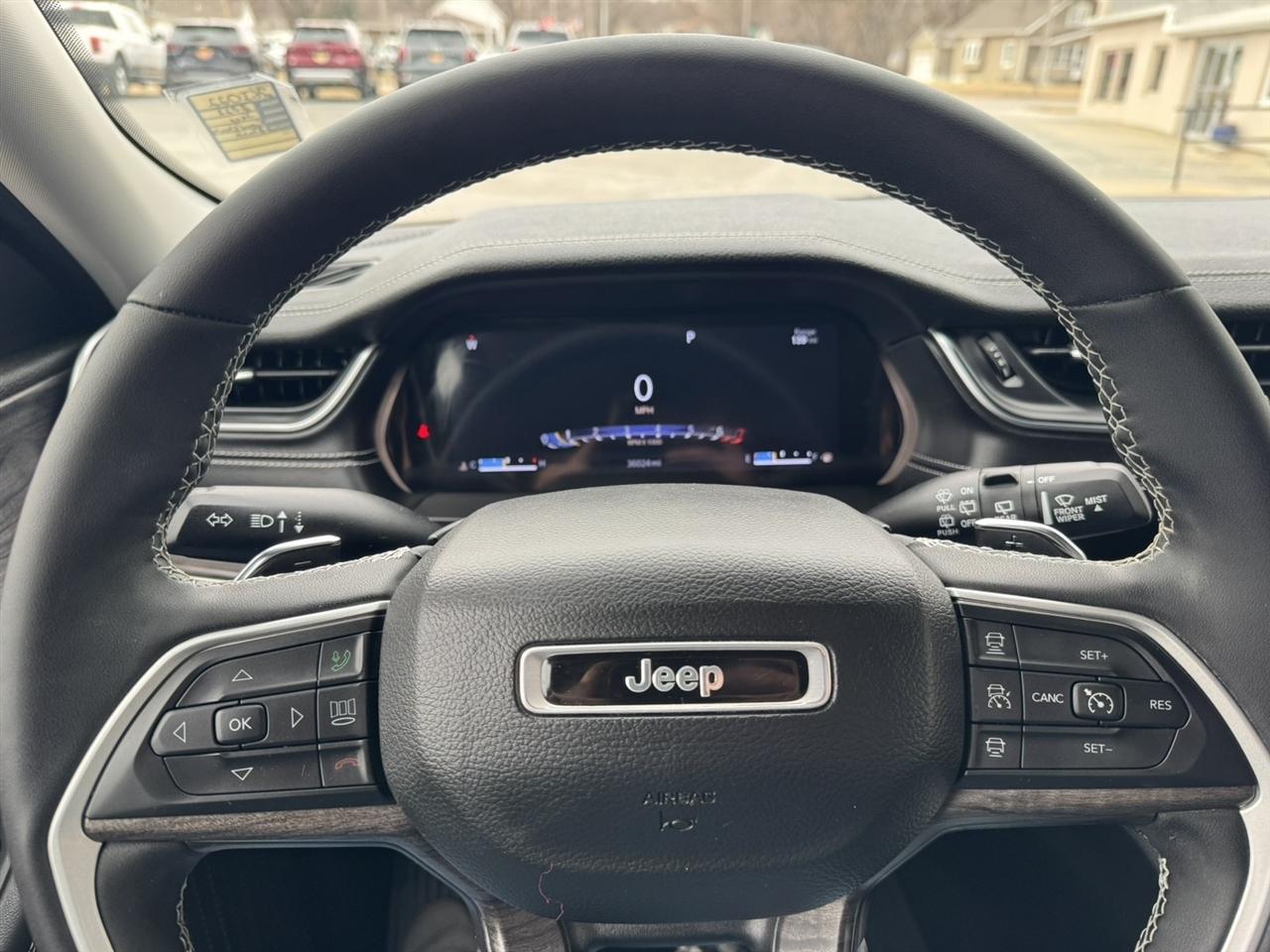 Jeep Grand Cherokee Limited 4WD 2023