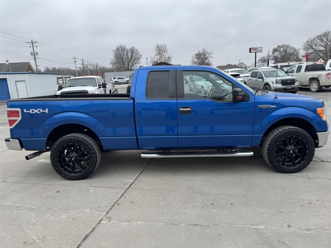 Ford F-150 XLT SuperCab 8-ft. Bed 4WD 2010
