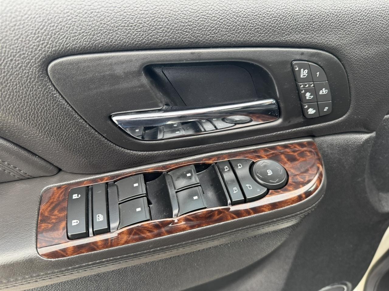 GMC Yukon Denali XL 4WD 2014