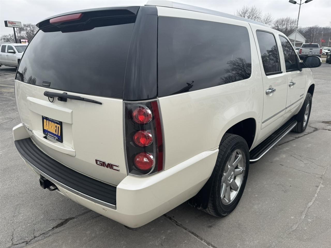 GMC Yukon Denali XL 4WD 2014