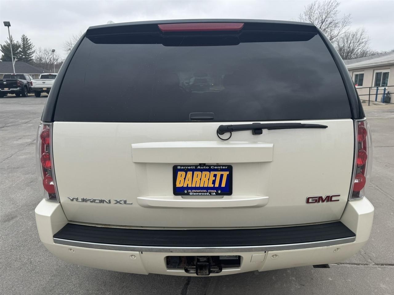 GMC Yukon Denali XL 4WD 2014