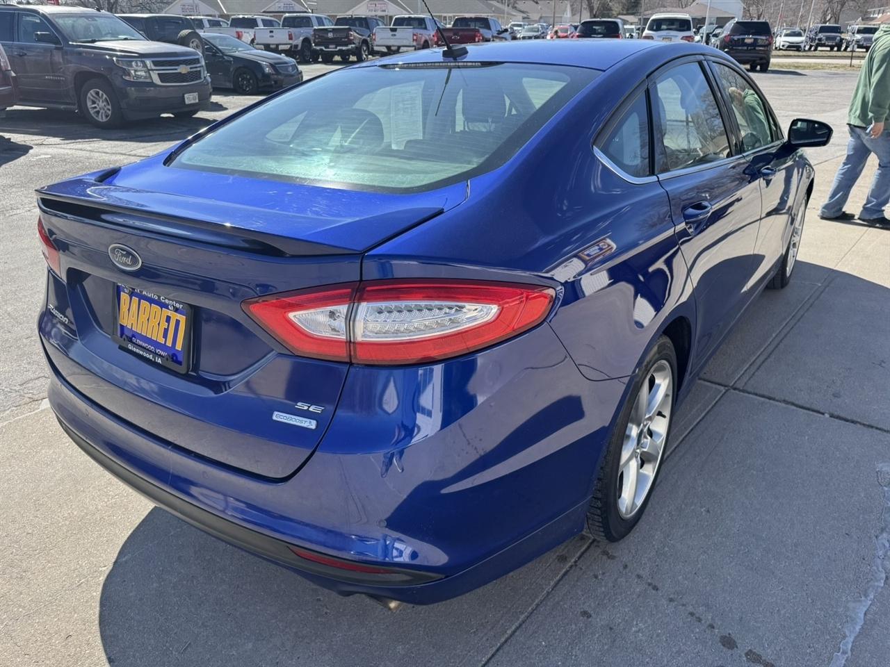 Ford Fusion SE 2015