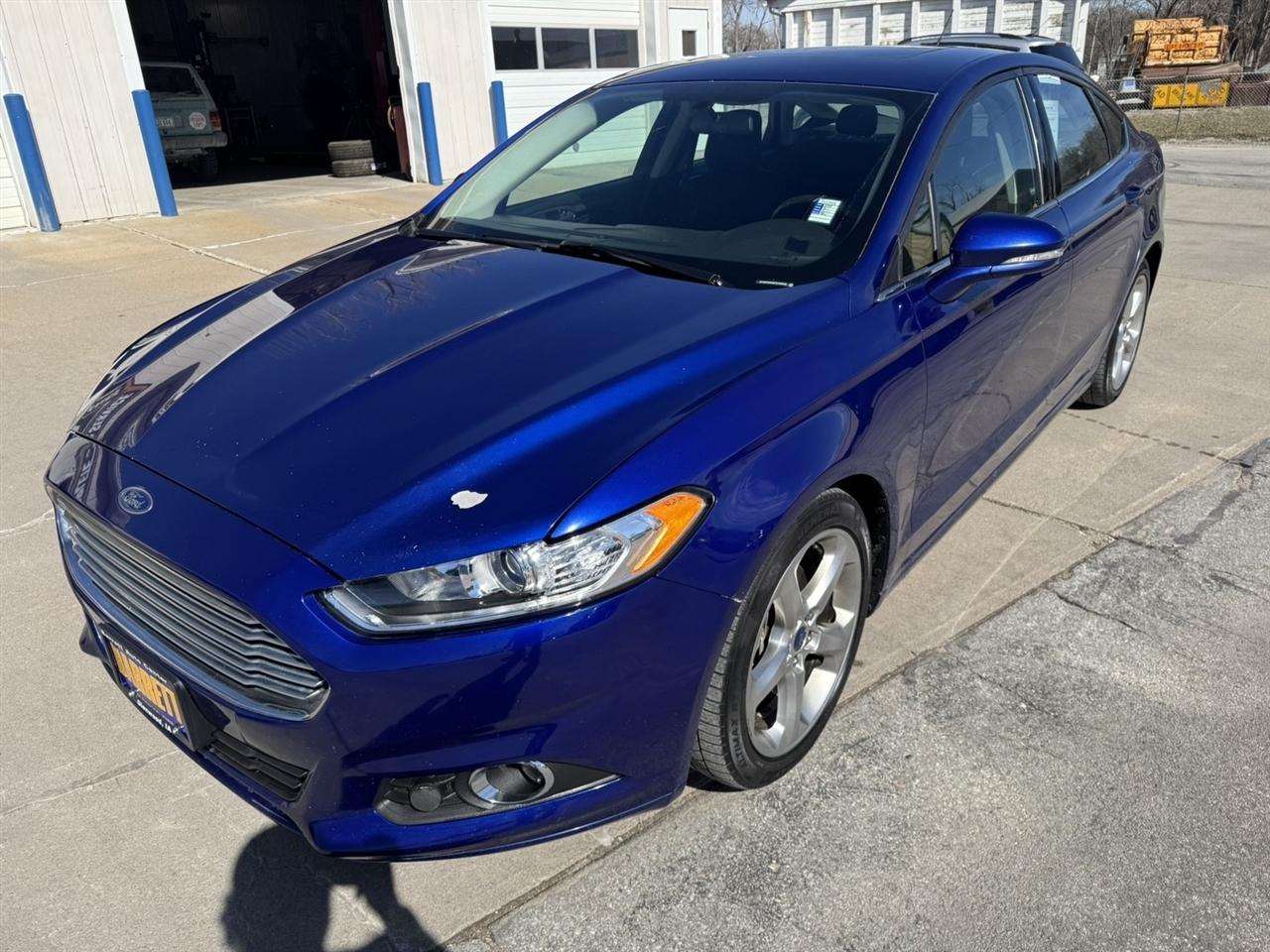 Ford Fusion SE 2015