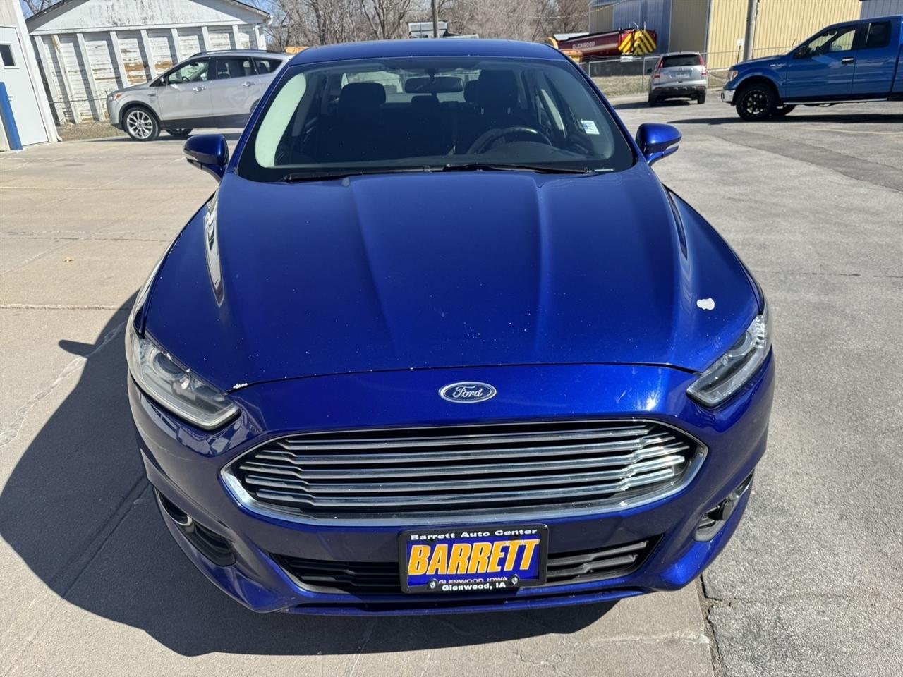 Ford Fusion SE 2015