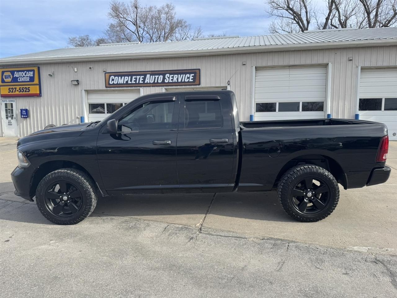 RAM 1500 Tradesman Quad Cab 4WD 2014