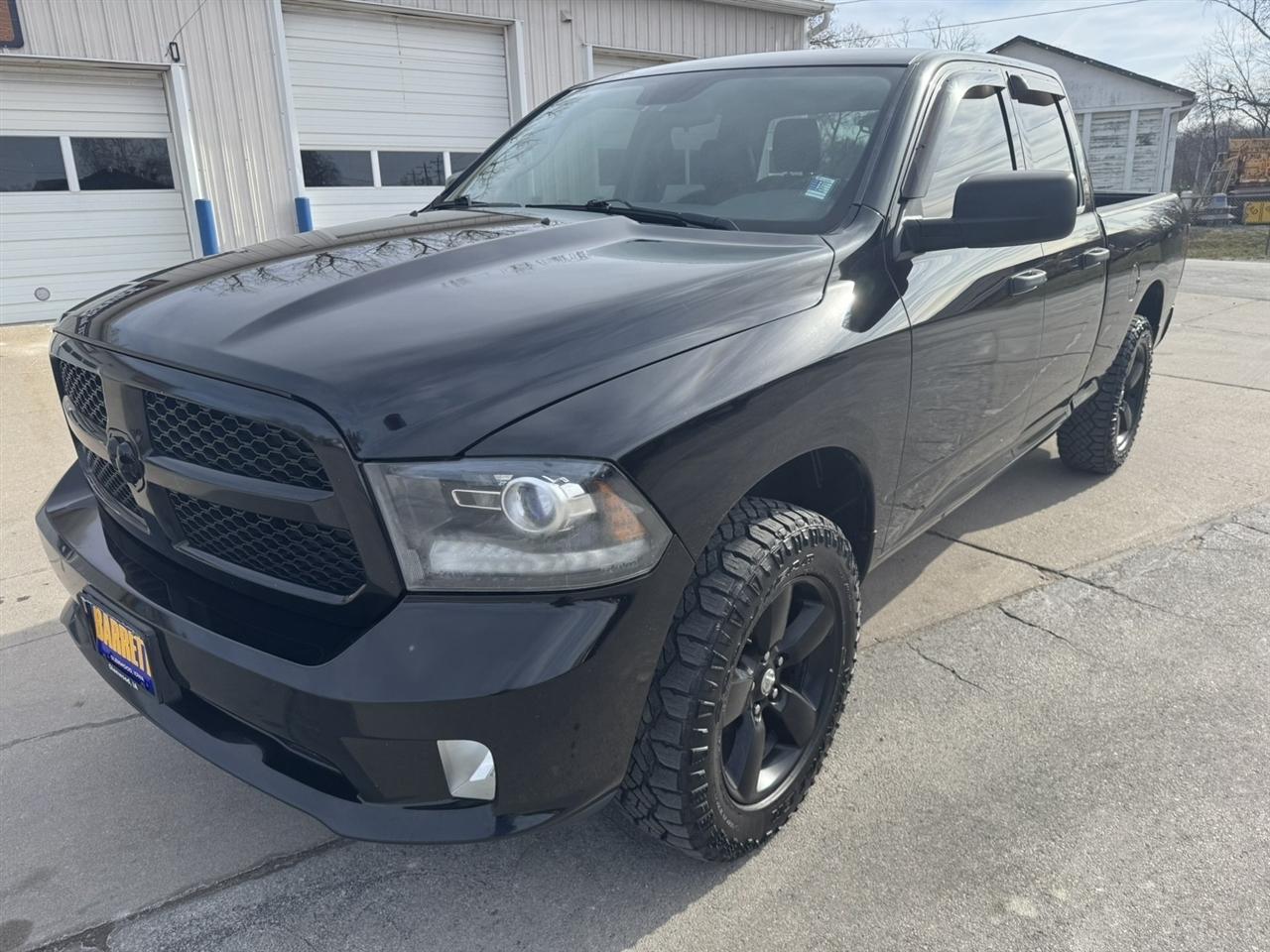 RAM 1500 Tradesman Quad Cab 4WD 2014