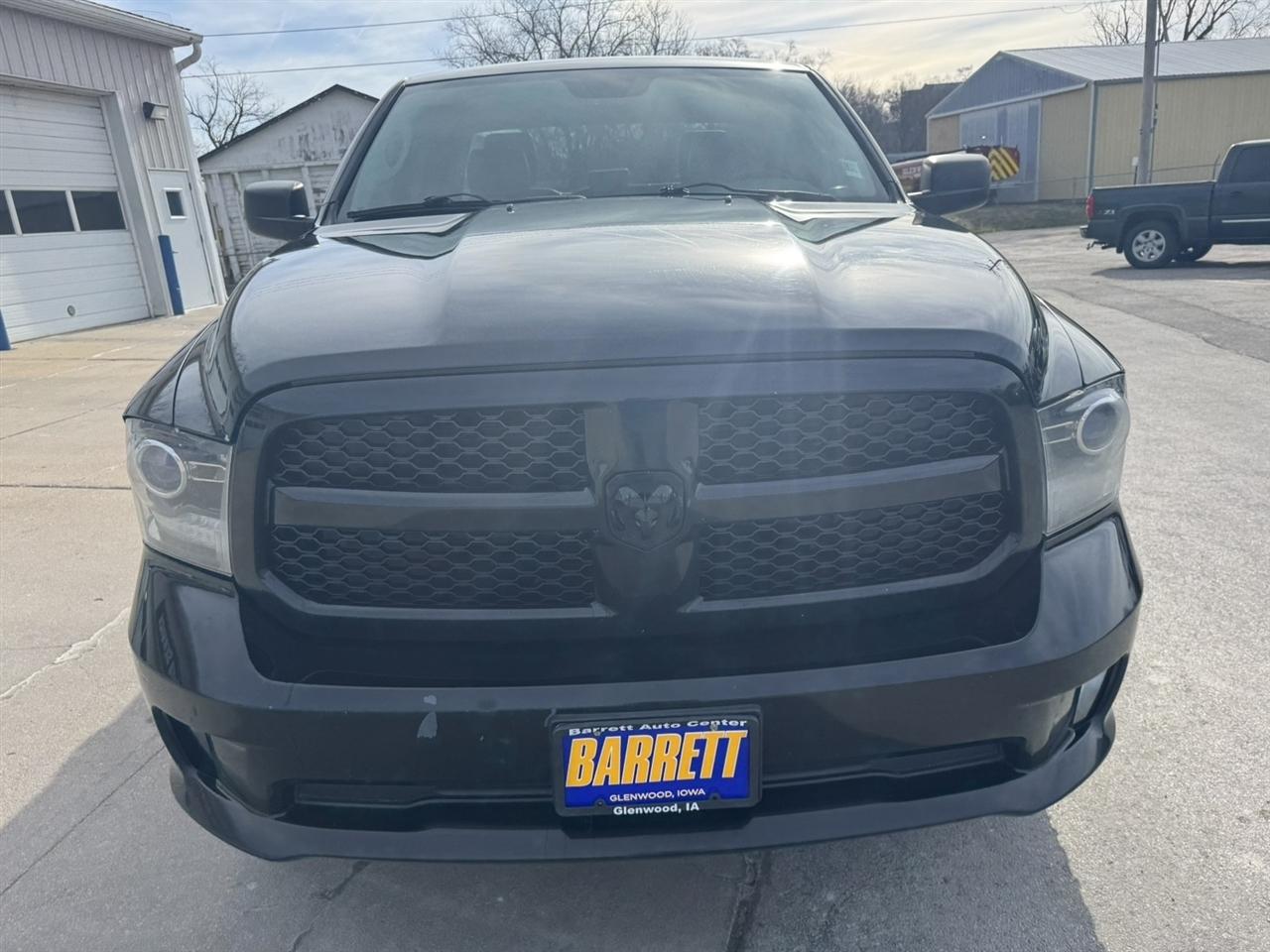 RAM 1500 Tradesman Quad Cab 4WD 2014