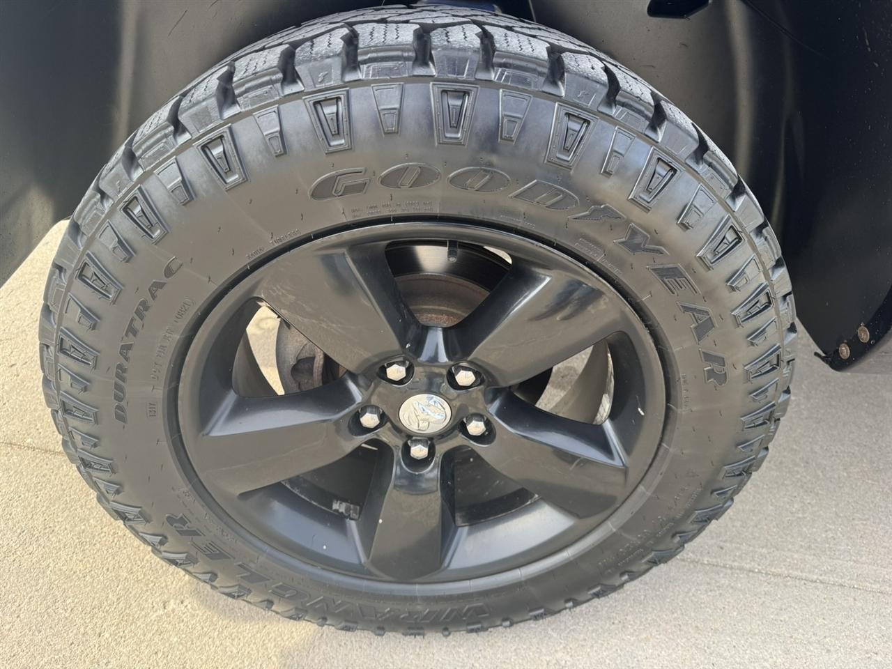 RAM 1500 Tradesman Quad Cab 4WD 2014