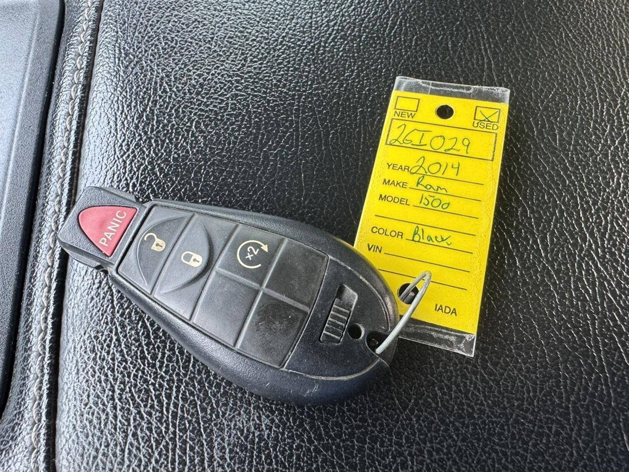 RAM 1500 Tradesman Quad Cab 4WD 2014