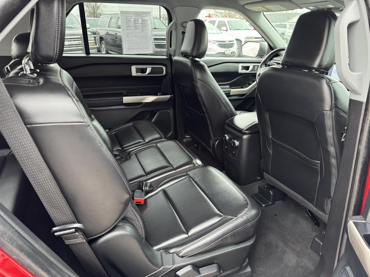 Ford Explorer XLT AWD 2022