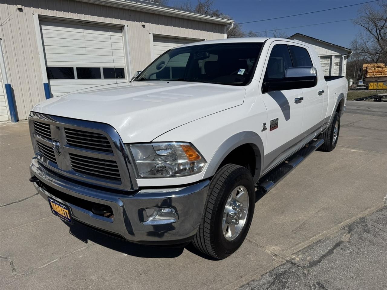RAM 3500 Laramie Mega Cab 4WD 2012