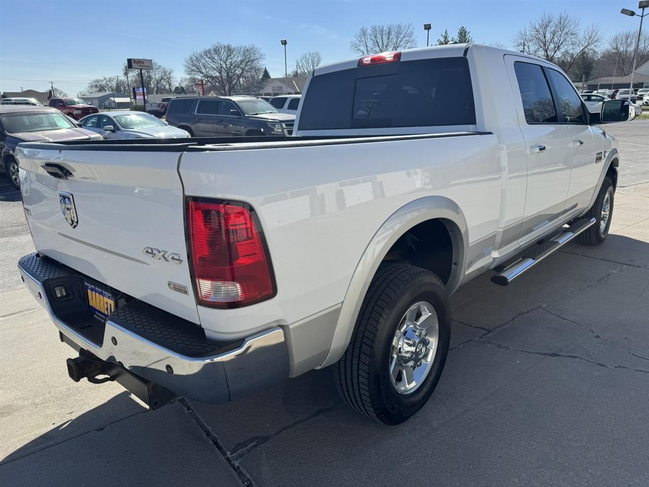 RAM 3500 Laramie Mega Cab 4WD 2012